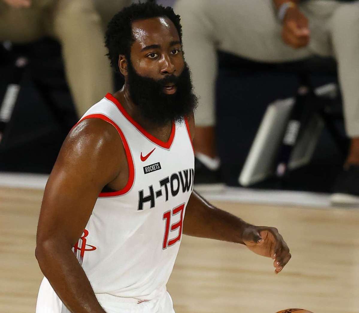 尼修斯个人 尼修斯个人