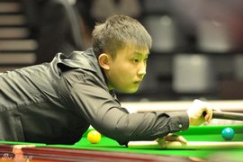 一名后卫表 一名后卫表